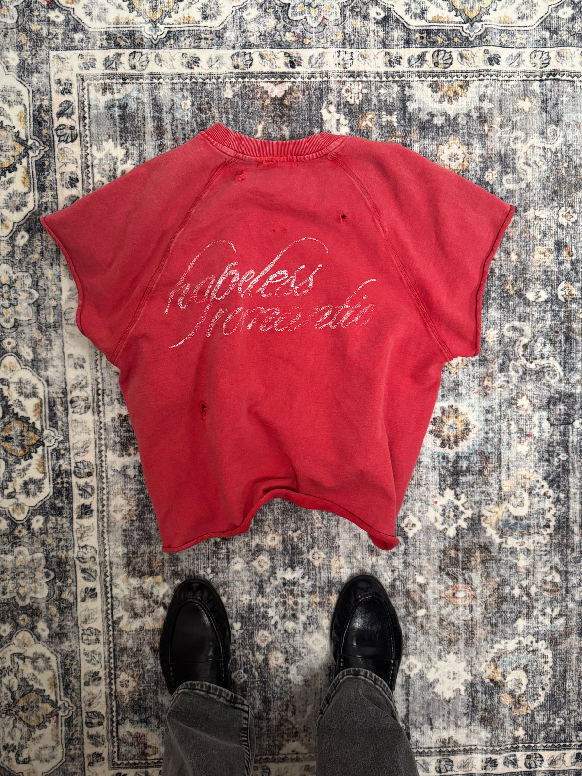 SEVERED TEE